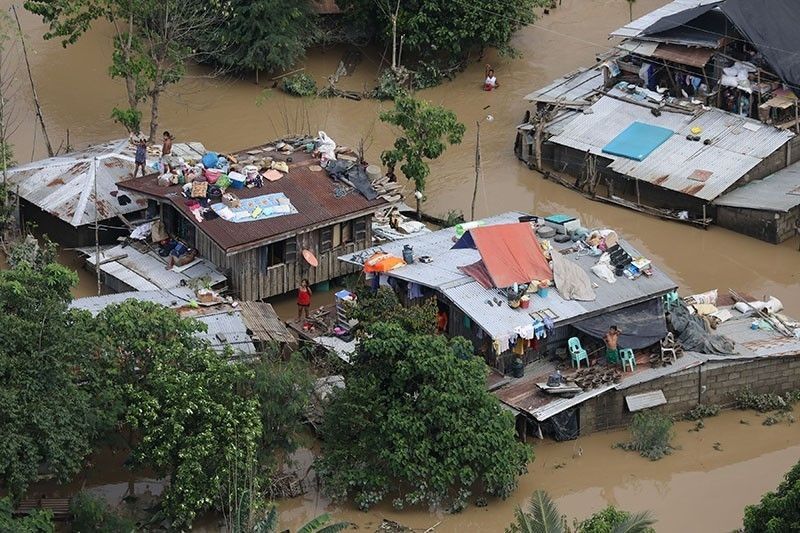 Libu-Libong residente na-trap sa mga bubungan sa Cagayan