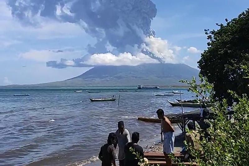 Thousands flee as Indonesian volcano bursts to life