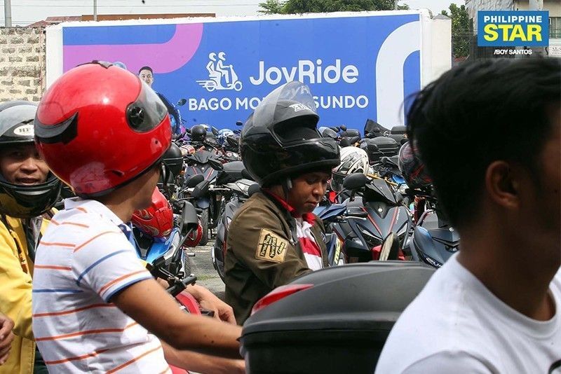 Angkas at Joyride, inisyuhan na ng Certificate of Compliance