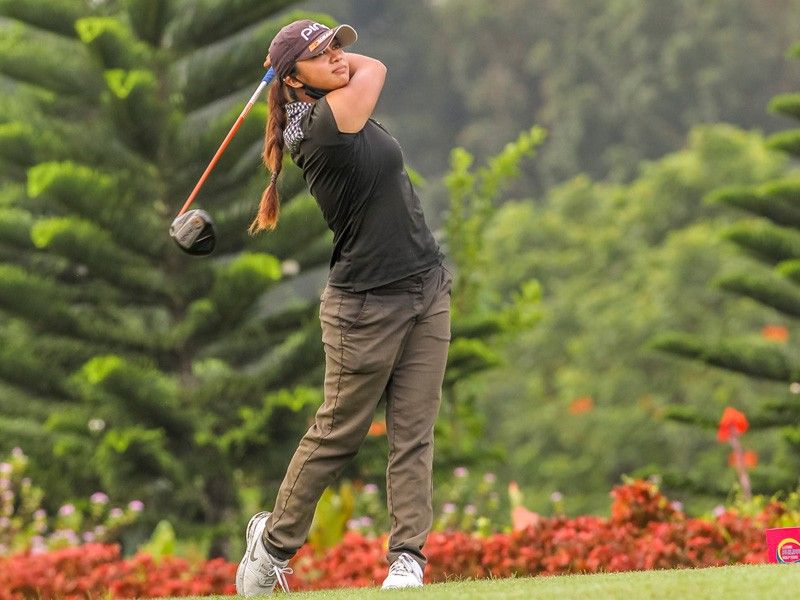 Superal grabs lead as Del Rosario stumbles in ICTSI golf tiff