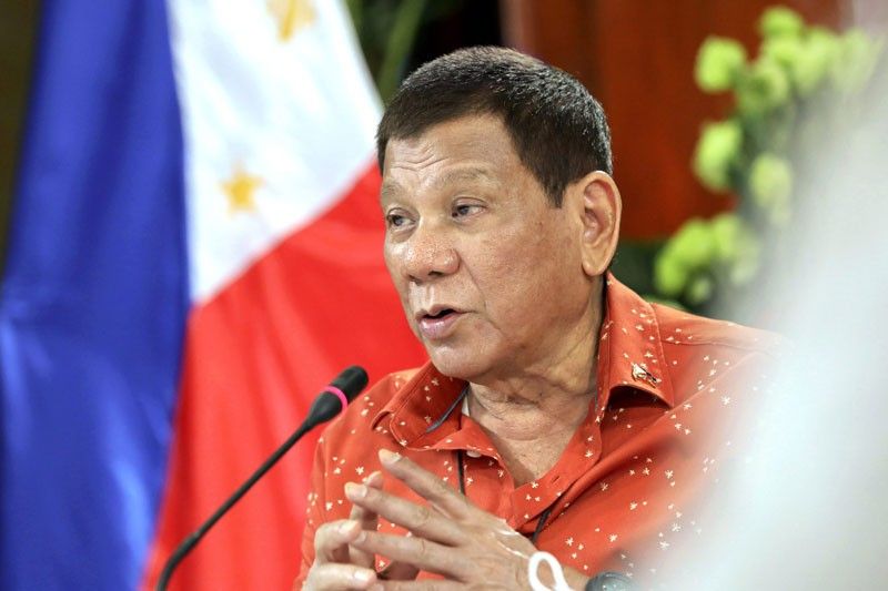 Duterte thanks soldiers for serving in frontlines