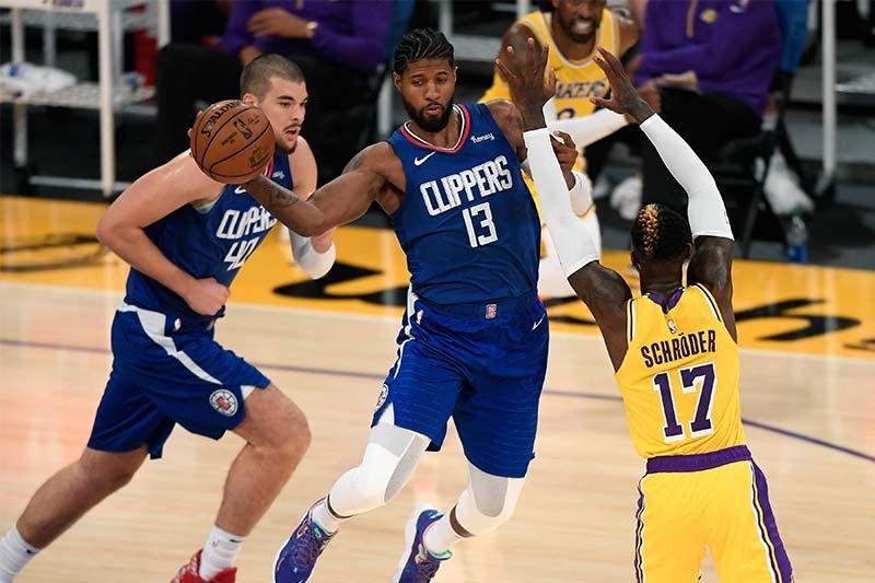 Clippers win opening night LA derby, spoil Lakers' ring ceremony