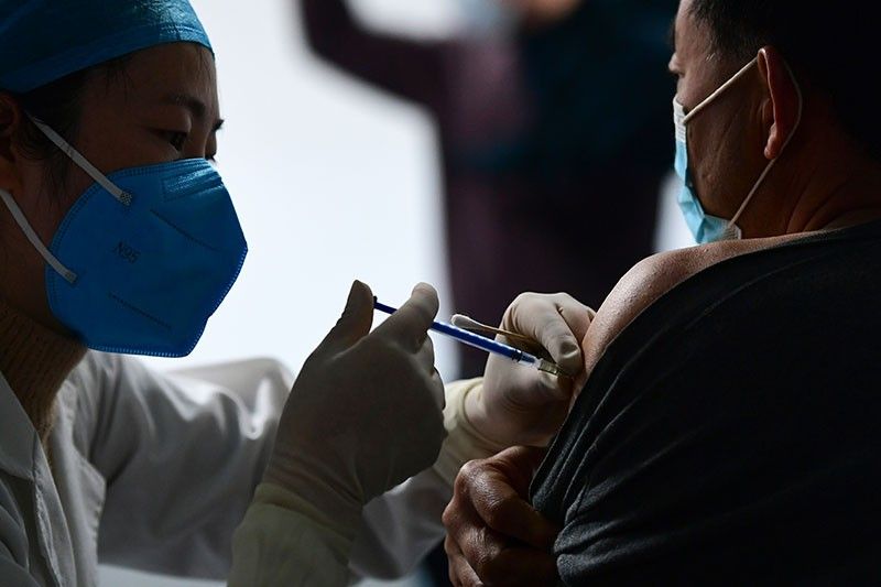 Beijing vaccinates thousands in COVID-19 jab drive