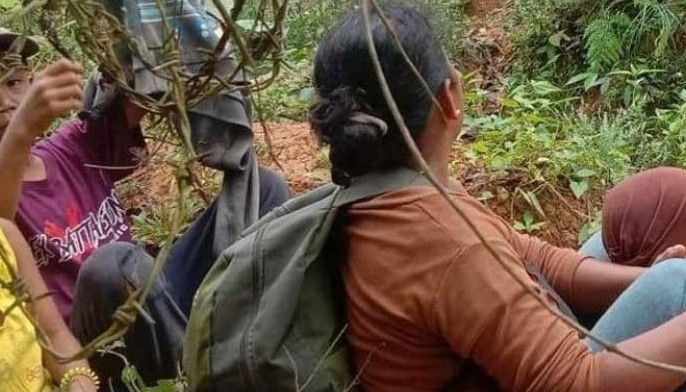 Hundreds displaced by gun attacks in Maguindanao town