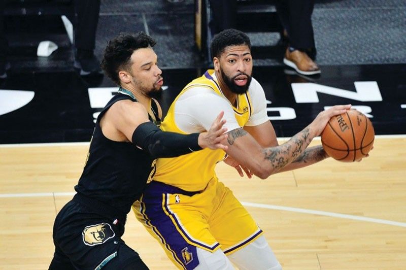 James, Davis bida uli sa Lakers vs Grizzlies