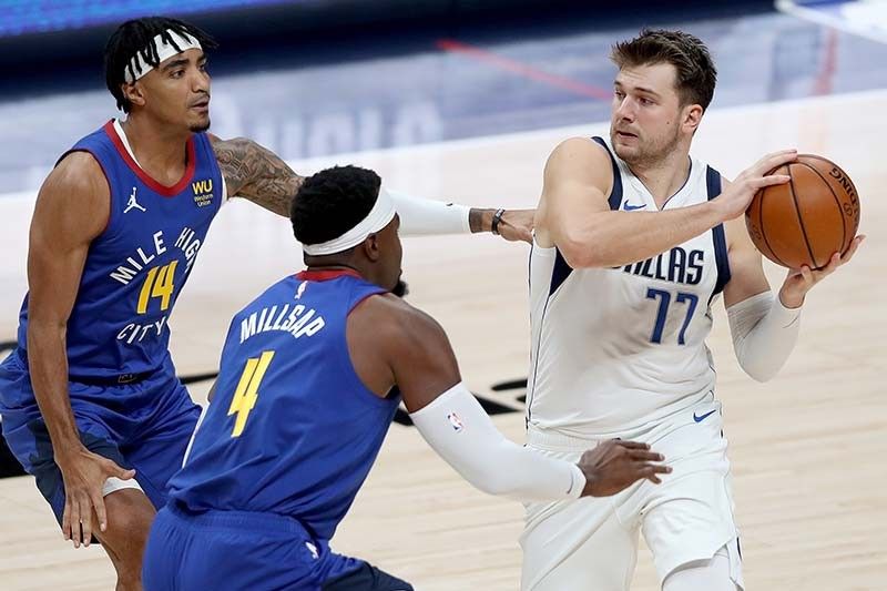 Mavs edge Nuggets in OT; Spurs take down Lakers