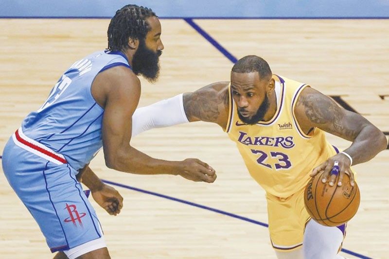 Lakers dinomina ang Rockets