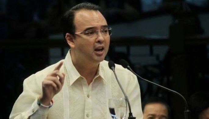 Cha-Cha tablado sa independent bloc ni Cayetano