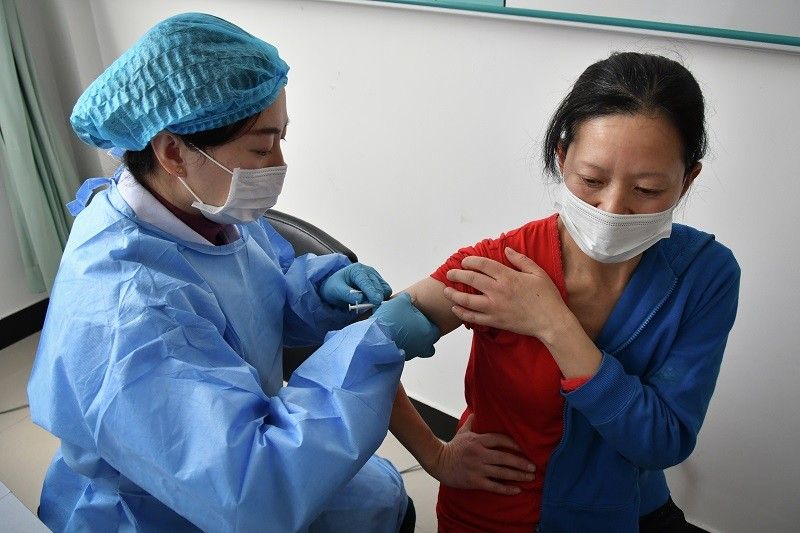Mahal? Chinese COVID-19 vaccine '3rd most expensive lang' â�� MalacaÃ±ang