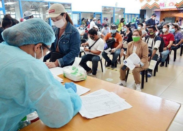 Coronavirus cases among migrant Filipinos breach 13,500 â�� DFA
