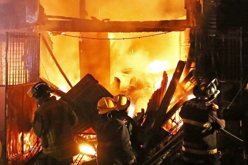 Fire hits Muntinlupa; 150 families homeless