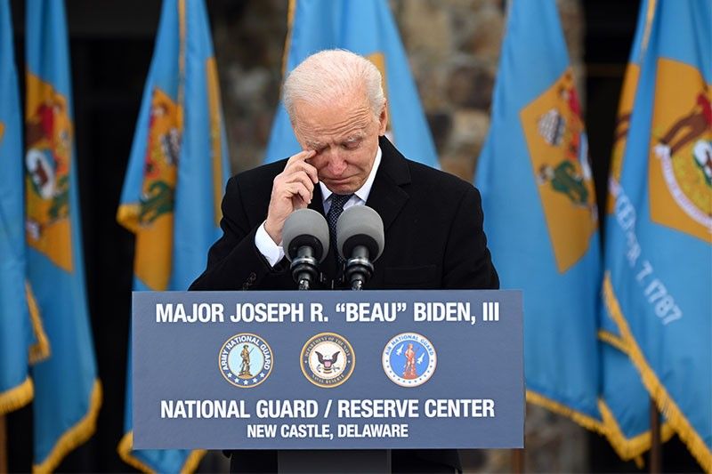 Biden plans immediate orders on immigration, COVID-19, environment