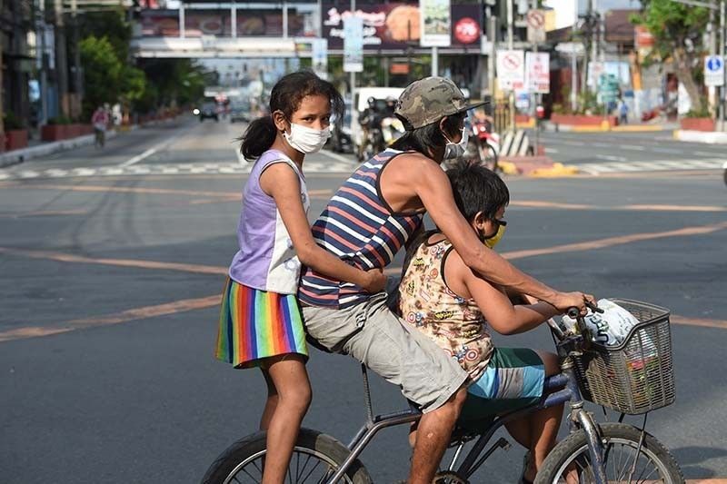 10 Year Olds And Up Allowed To Go Out In Mgcq Areas In February Philstar Com