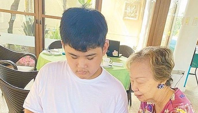 A mahjong weekend with the family