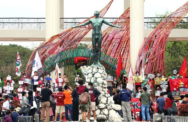 Militar nag-sorry sa UP alumni na inilistang NPA kahit hindi naman