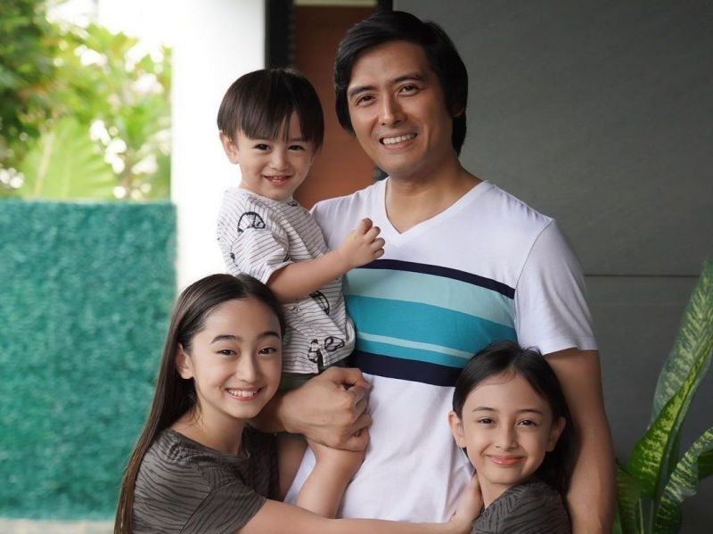 Alfred Vargas' family