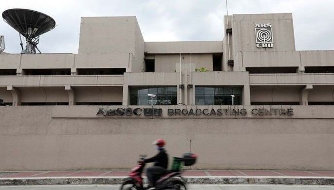 &lsquo;ABS-CBN franchise issue best left to next Congress&rsquo;