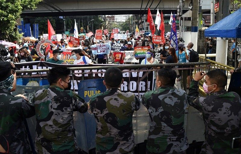 Bagong talaga na AFP chief nangakong 'natuto na' sa isyung red-tagging