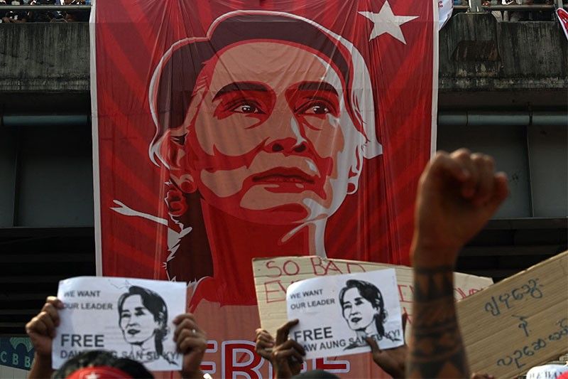 Myanmar military raids Suu Kyi's party offices as US, UN slam violence