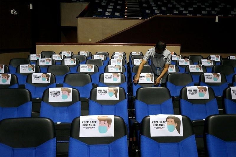 Metro Manila mayors defer cinema reopening