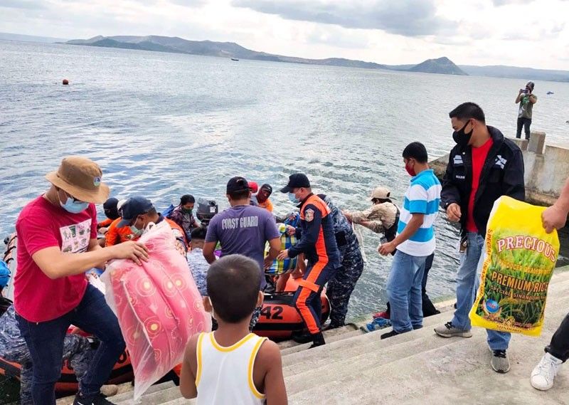 Taal shows signs of activity; island residents evacuated