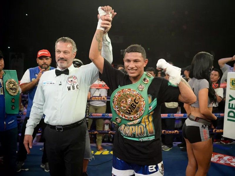 Berchelt defends WBC super featherweight title vs unbeaten Valdez ...