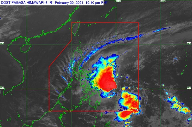 Bagyong Auring napanatili ang lakas