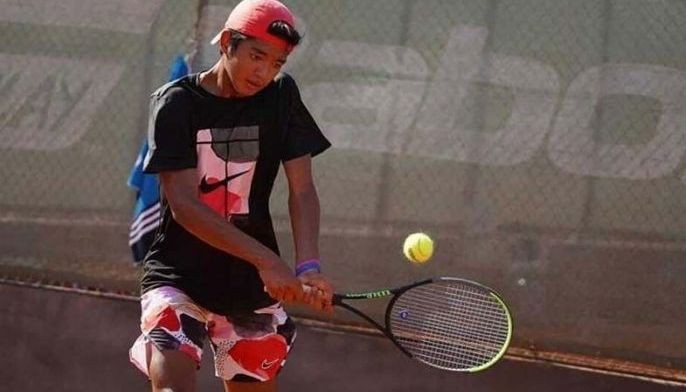 Miko makes heads turn in US NCAA