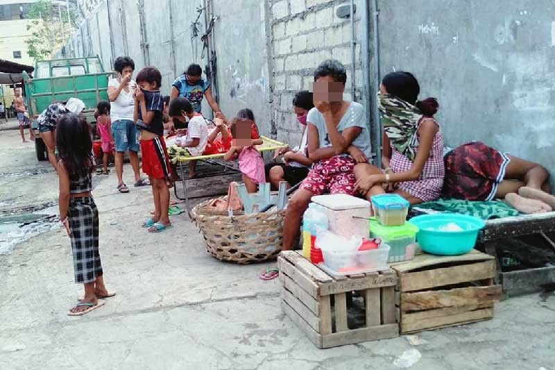 â��Rescuedâ�� street dwellers return to Cebu City village