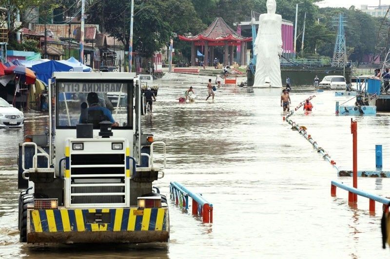 DPWH starts dredging Marikina River