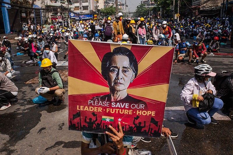 Philippines calls for release of Myanmar's Suu Kyi