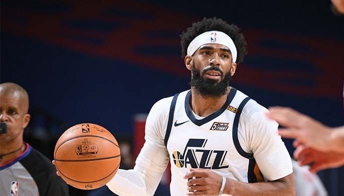 Mike Conley is the calm, collected veteran who's teaching