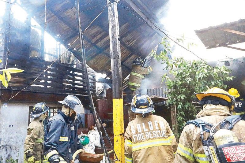2 hurt, 30 families homeless in Sta. Ana fire