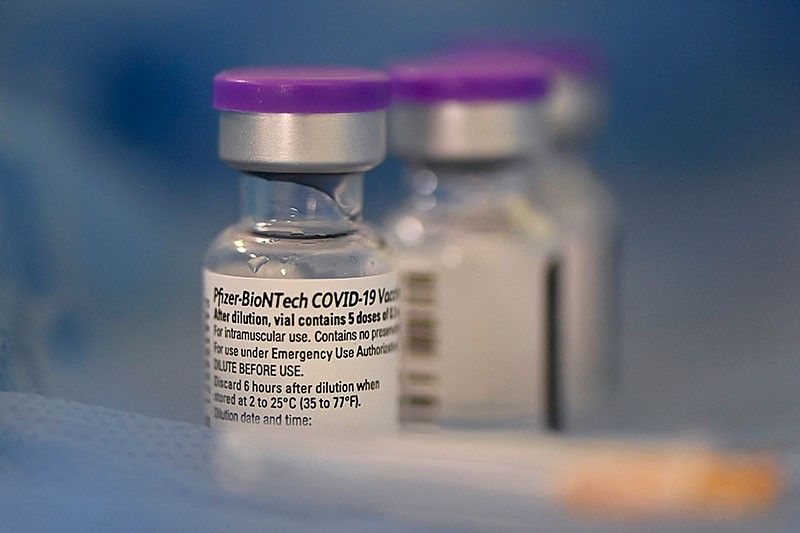US allows Pfizer vaccine in fridge for a month