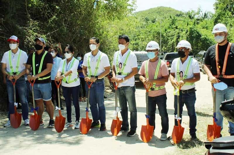 Capitol breaks ground for P12 million road project