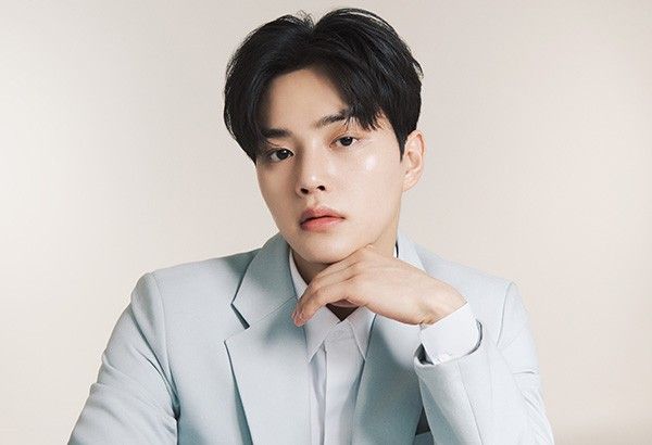 Song Kang to enlist in April