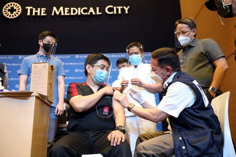 DOH: 193K get first dose in first two weeks of COVID-19 vaccination drive