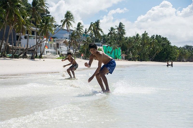 Boracay task force OKs saliva test for tourists