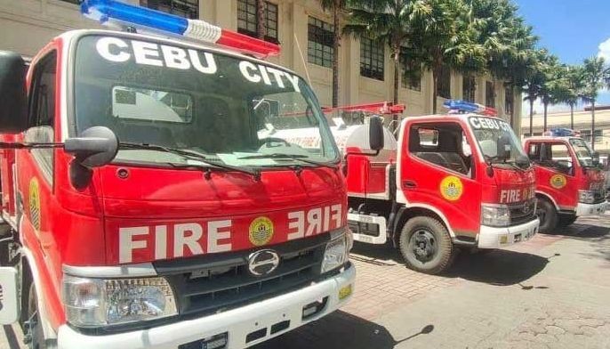 Four Cebu City barangays get fire trucks