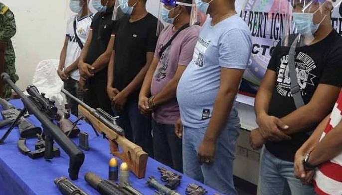 10 gunmen surrender to BARMM police