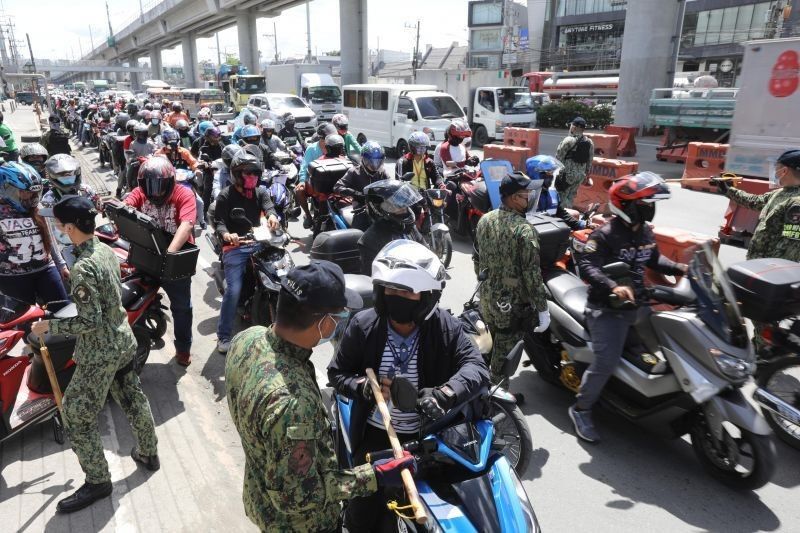 PNP says heavy traffic, stranded commuters expected in coming days