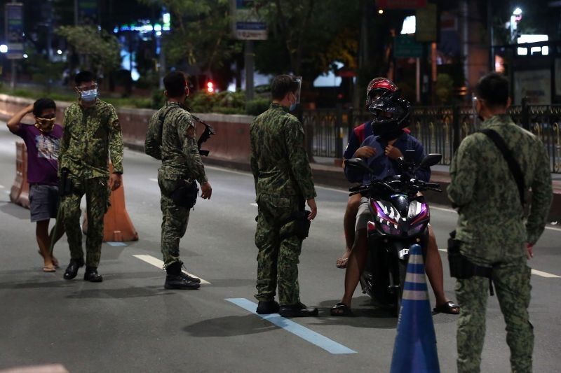 PNP urges public to report lugaw-blocking enforcers, says taking videos not prohibited