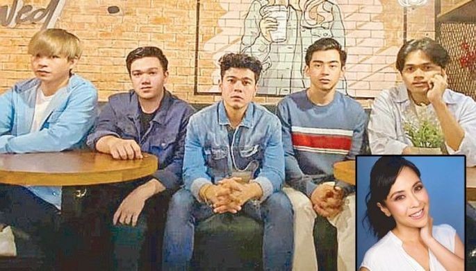The Juans back on Billboard   with recent hits