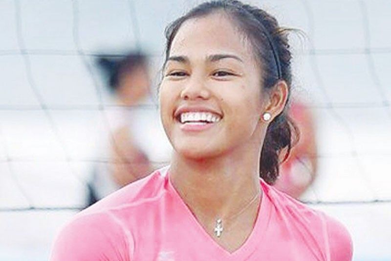 Gervacio sa Creamline beach volleyball team