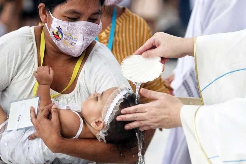 500YOC Celebration: 100 children baptized in first Triduum mass