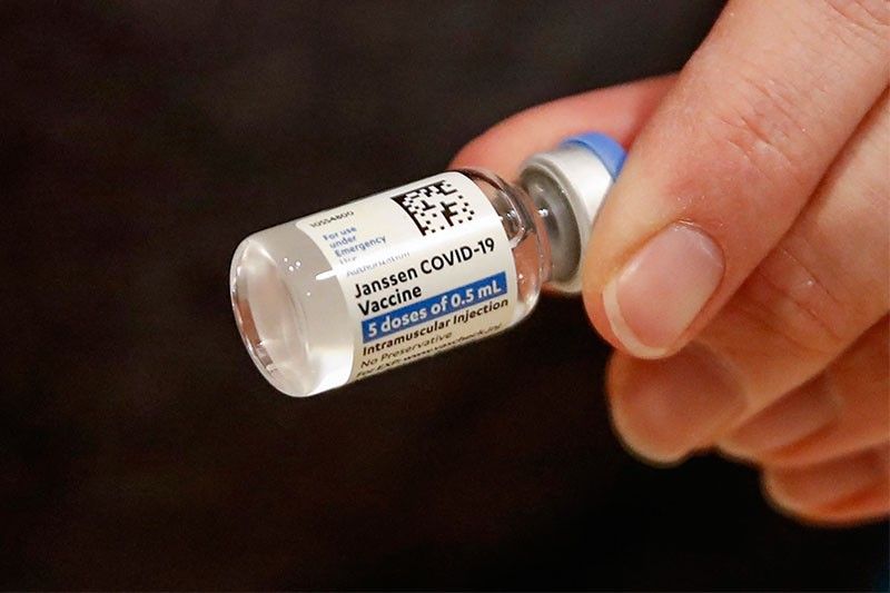 US pauses J&J vaccine in blow to global immunization drive