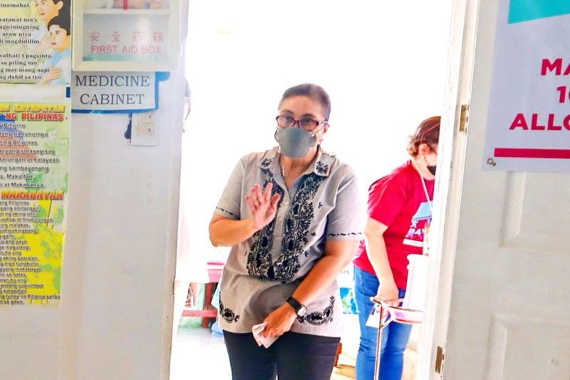 Robredo on self-quarantine as bodyguard gets COVID-19