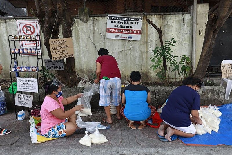 Despite NTF-ELCAC claims, Palace says community pantries welcome