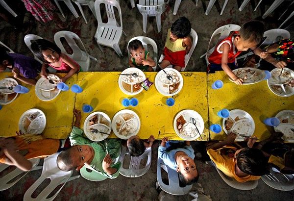 Feeding program naman sa Manila Police