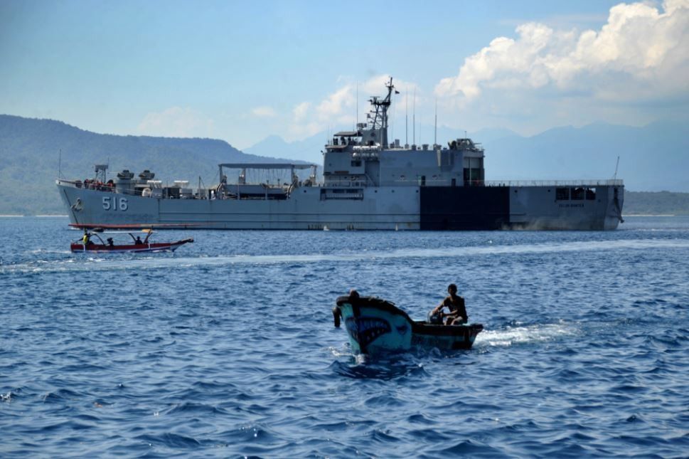 Salvage effort under way for Indonesian submarine that sank with dozens aboard